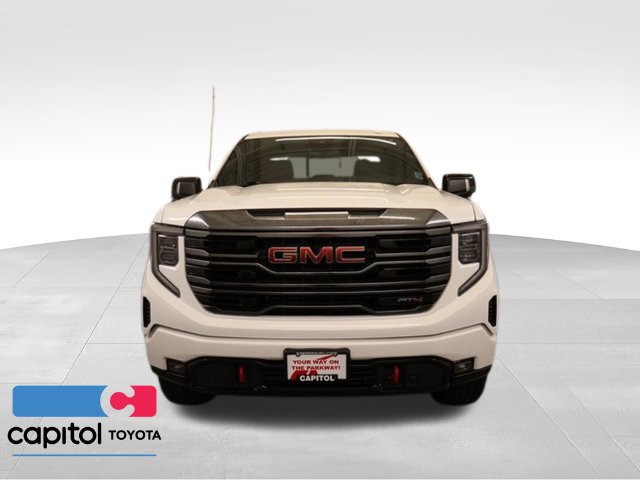 Used 2022 GMC Sierra 1500 AT4 w/ AT4 Preferred Package AWD/4WD image 6