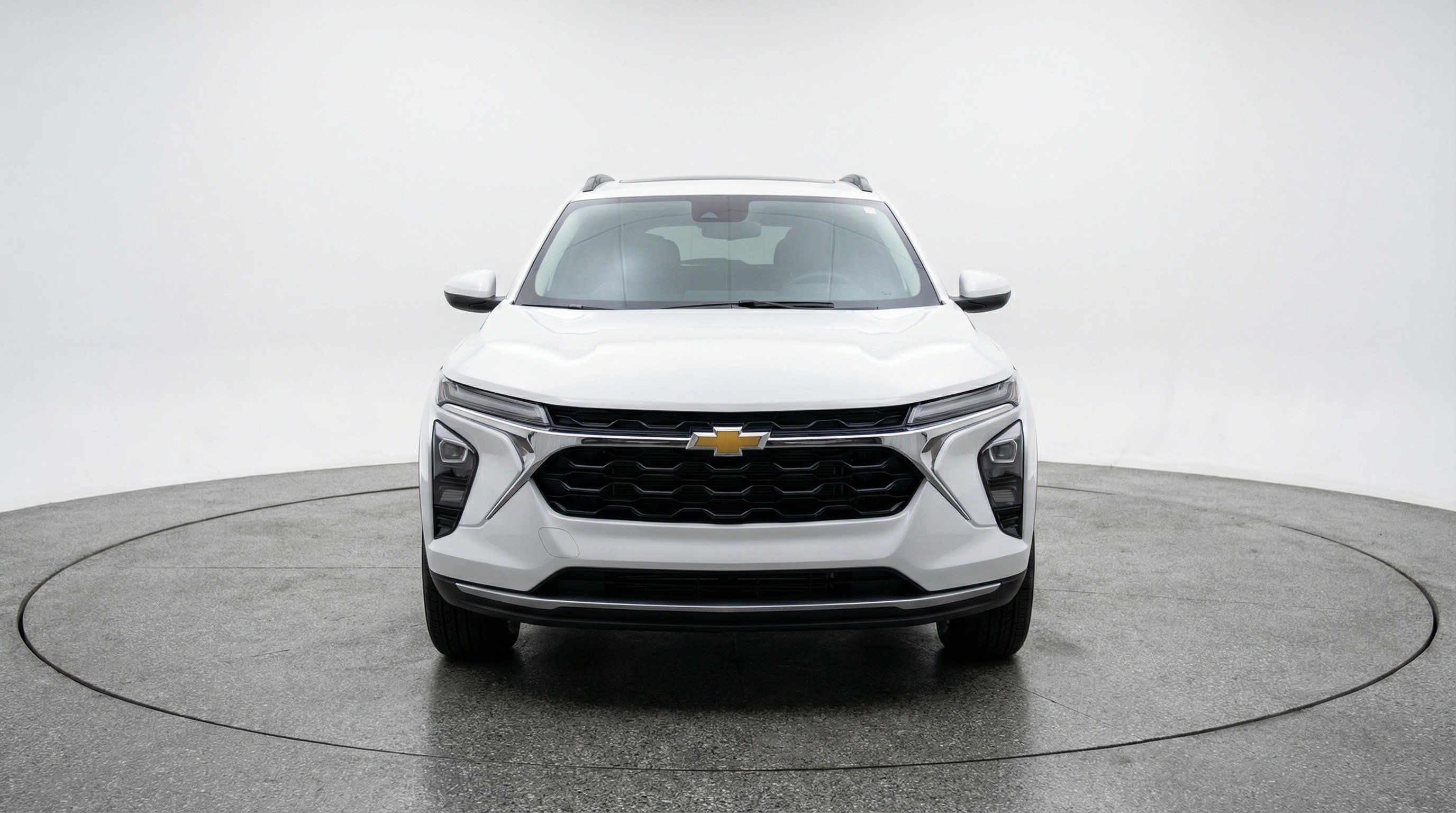 Used 2025 Chevrolet Trax LT w/ LT Convenience Package FWD image 2