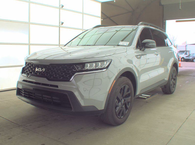 Used 2023 Kia Sorento S w/ Panoramic Sunroof Package AWD/4WD image 2