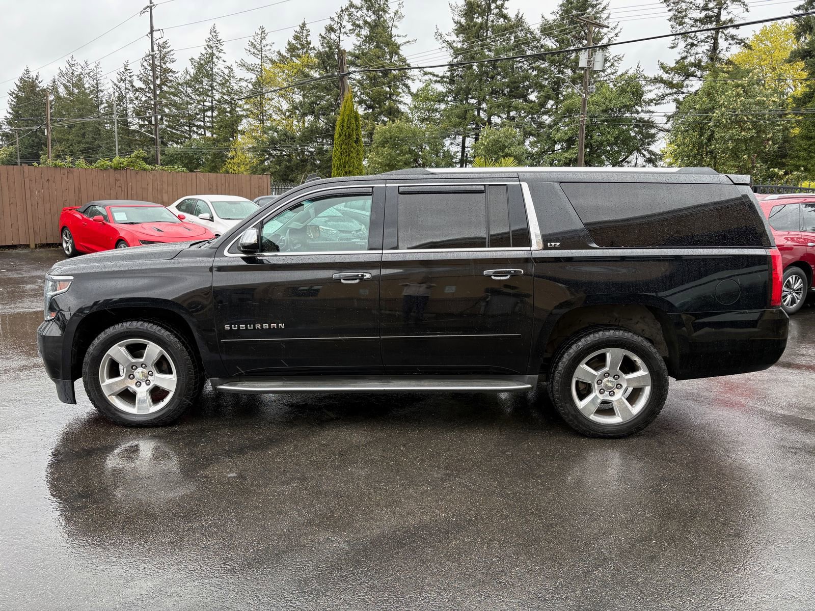 Used 2015 Chevrolet Suburban LTZ AWD/4WD image 4