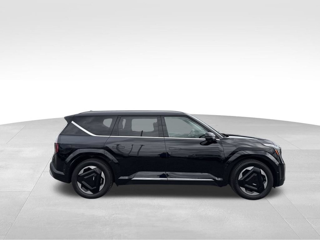 Certified 2024 Kia EV9 Land AWD/4WD image 6
