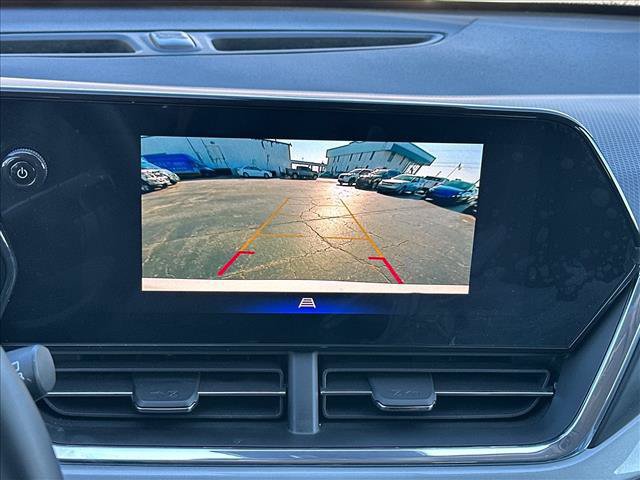 Used 2025 Chevrolet Trax LT w/ Driver Confidence Package FWD image 26