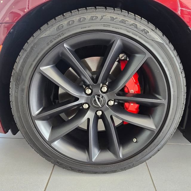 Used 2023 Chrysler 300 C RWD image 9