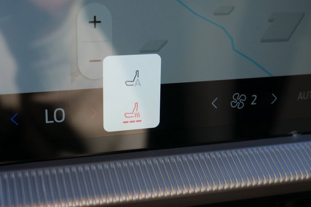 New 2026 Ford Explorer Active image 5