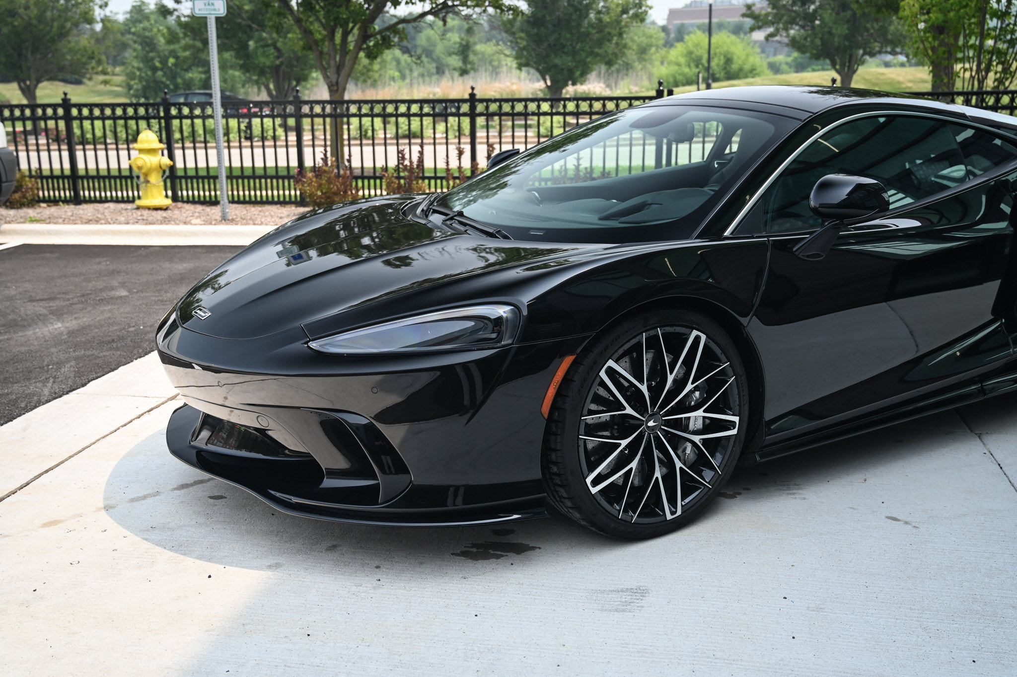 Used 2025 McLaren GTS RWD image 6