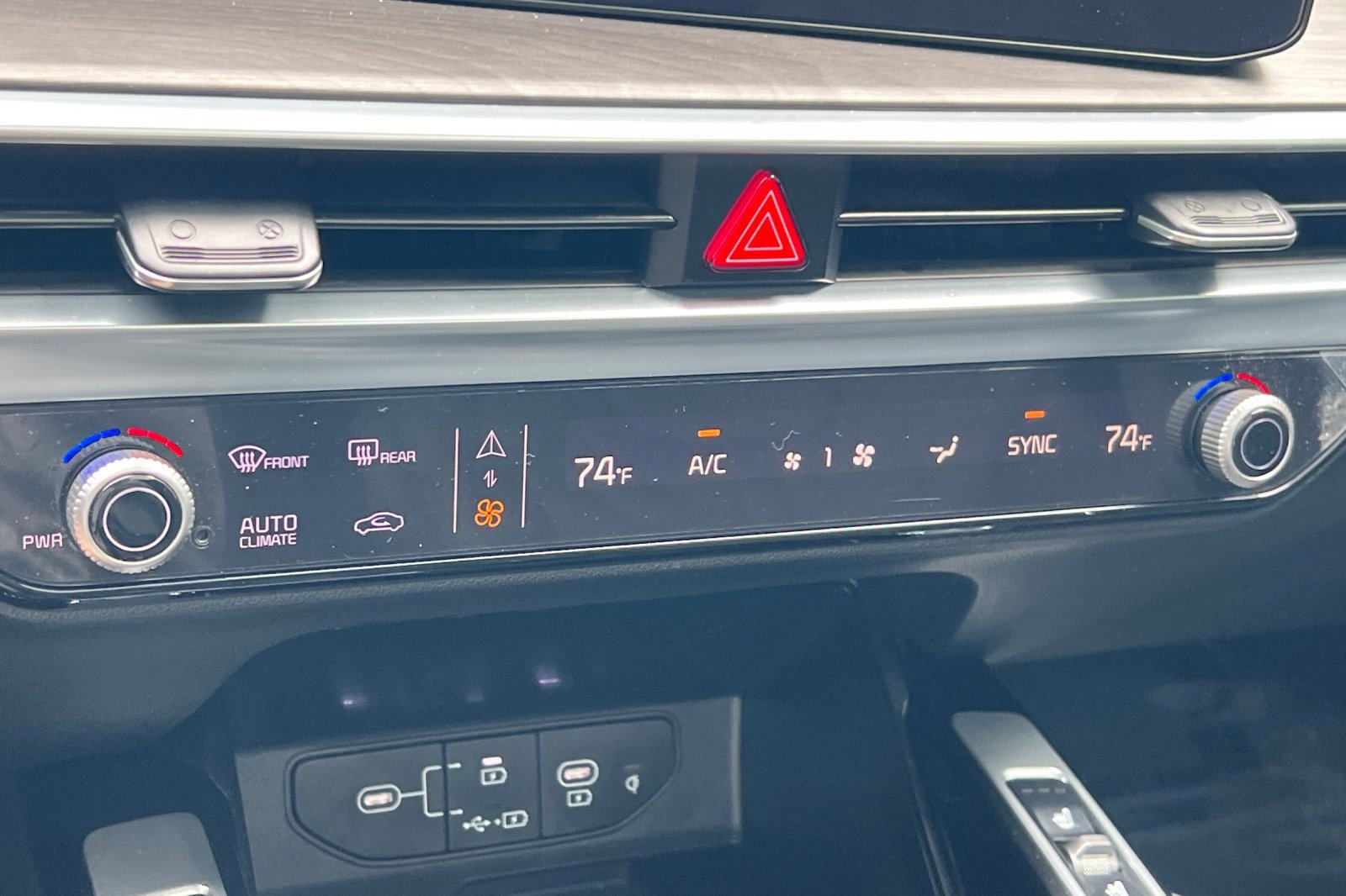 Used 2025 Kia Sorento SX Prestige image 18