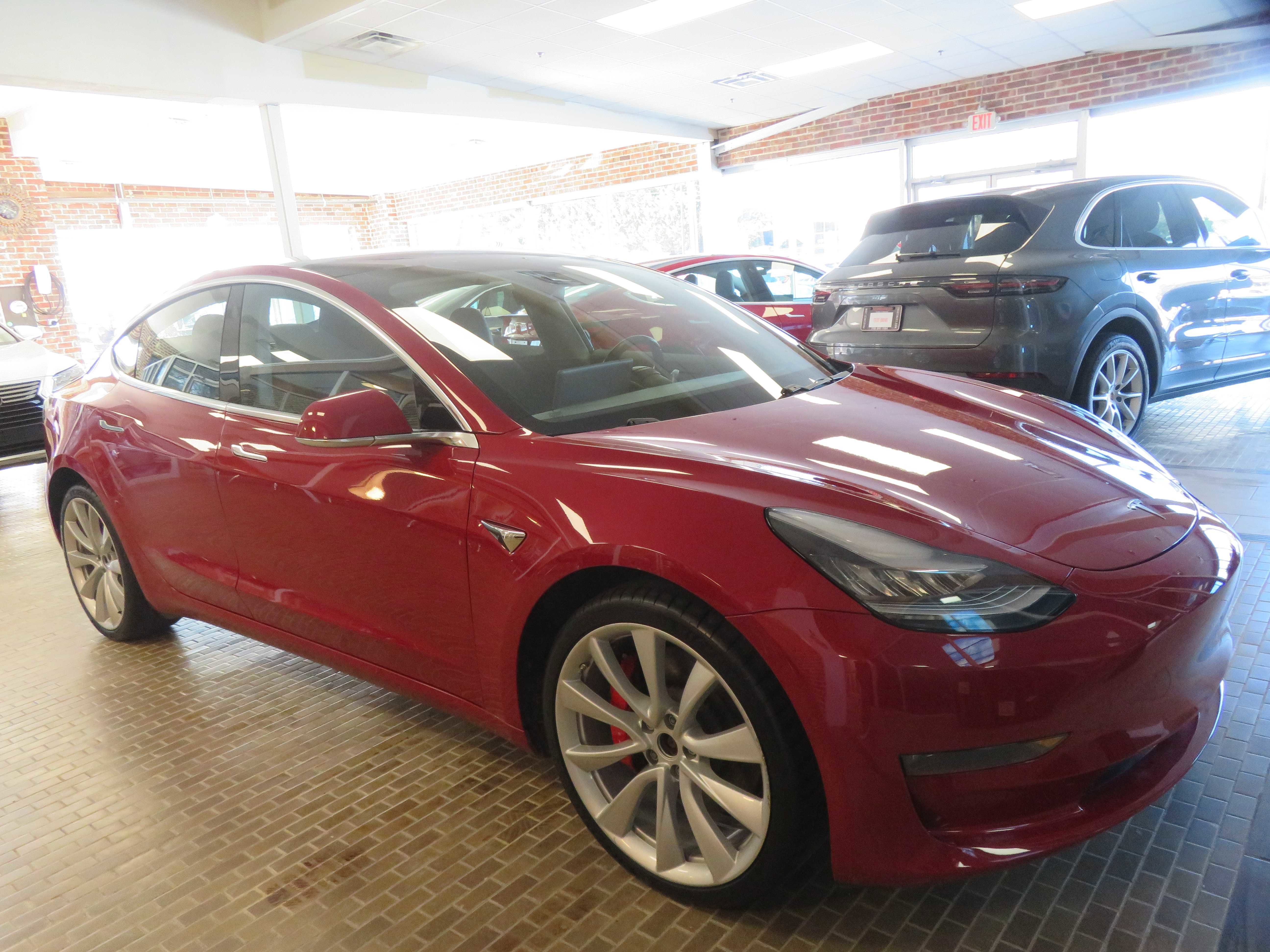 Used 2018 Tesla Model 3 Performance image 46