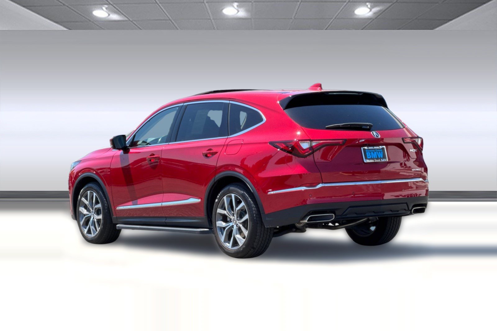 Used 2023 Acura MDX SH-AWD w/ Technology Package image 3