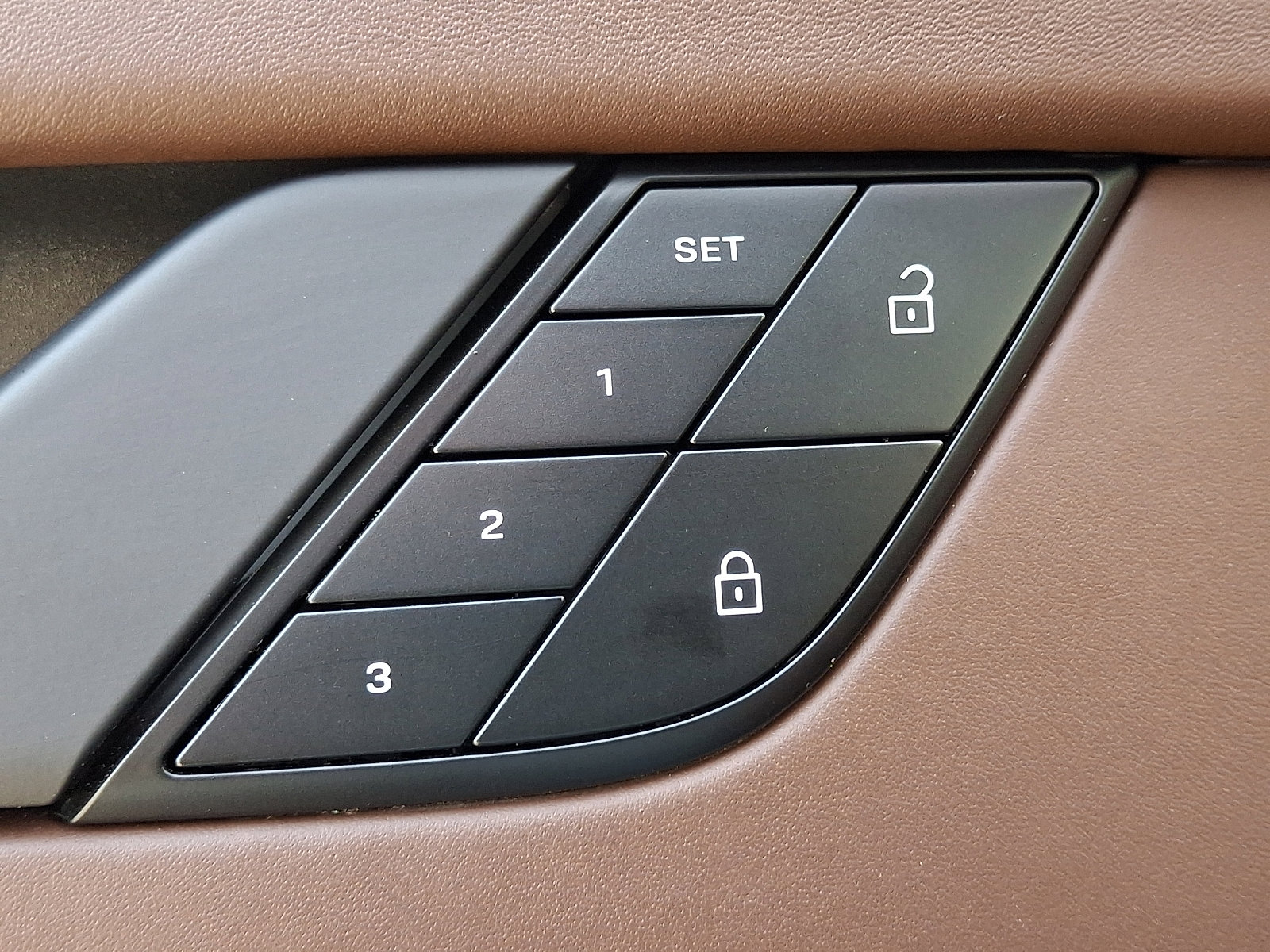 Certified 2023 Porsche 911 Carrera 4 GTS AWD/4WD image 35