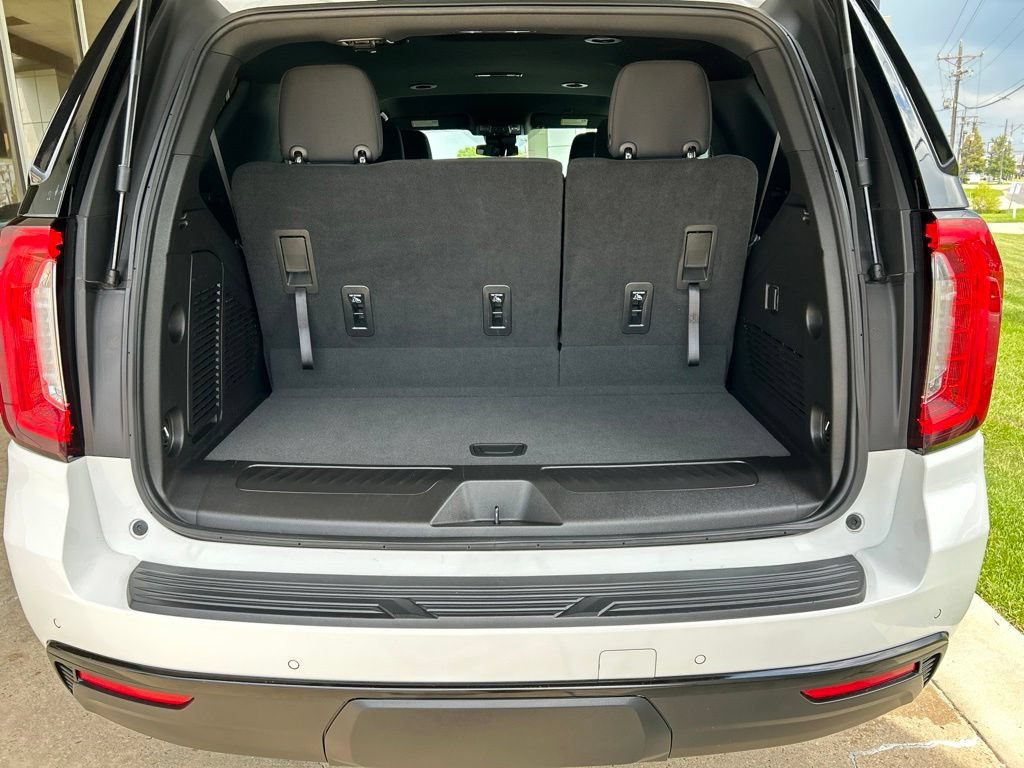Certified 2023 GMC Yukon SLE RWD image 11