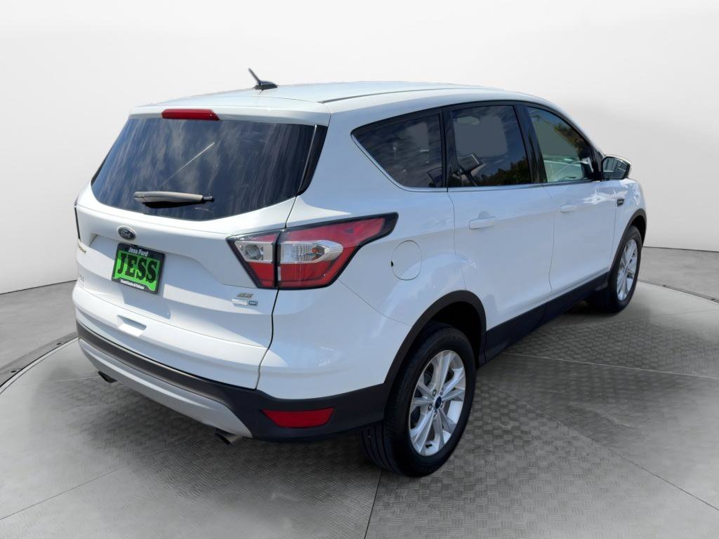 Certified 2017 Ford Escape SE w/ SE Cold Weather Package AWD/4WD image 5