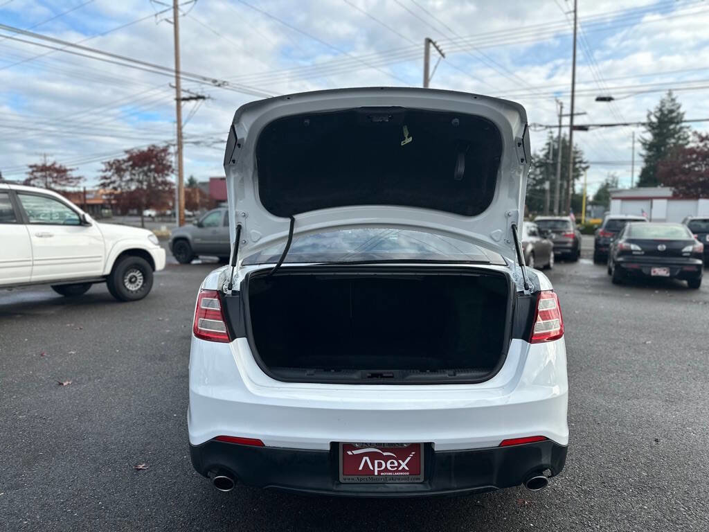 Used 2015 Ford Taurus SE image 9