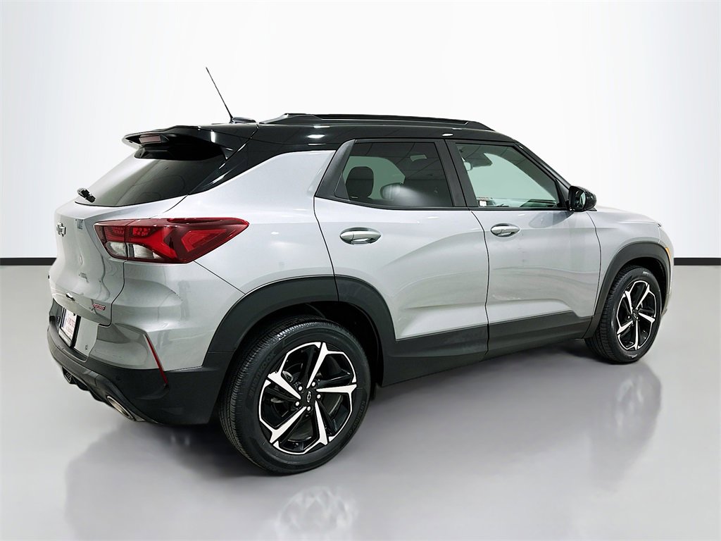 Used 2023 Chevrolet TrailBlazer RS w/ Sun and Liftgate Package image 7