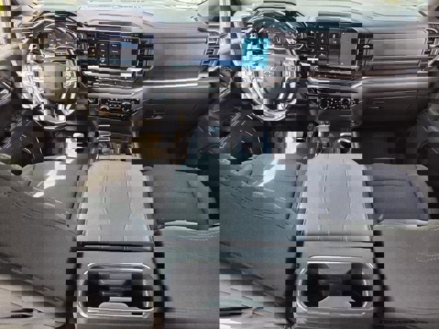 Used 2024 Chevrolet Silverado 1500 LT Trail Boss w/ Protection Package image 18