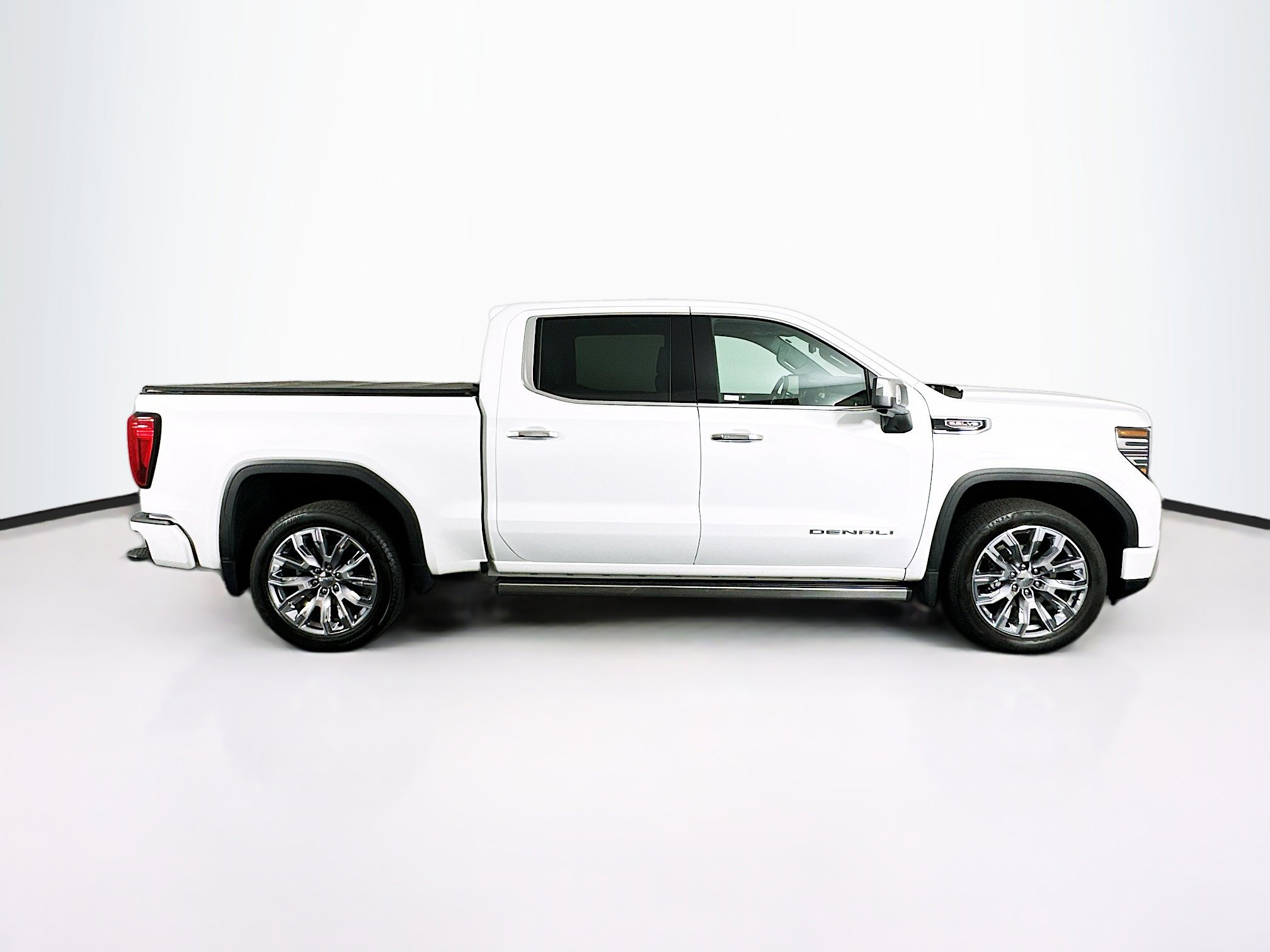 Used 2024 GMC Sierra 1500 Denali image 10
