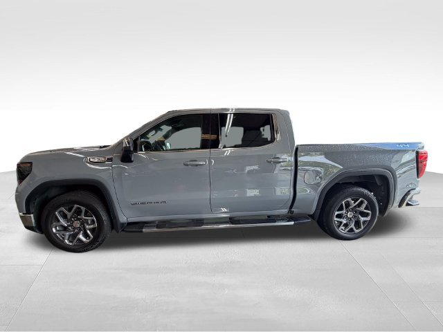 Used 2024 GMC Sierra 1500 SLE AWD/4WD image 2