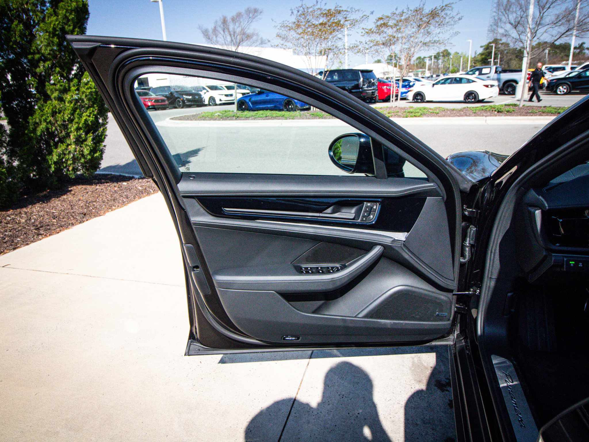 Used 2026 Porsche Panamera image 14