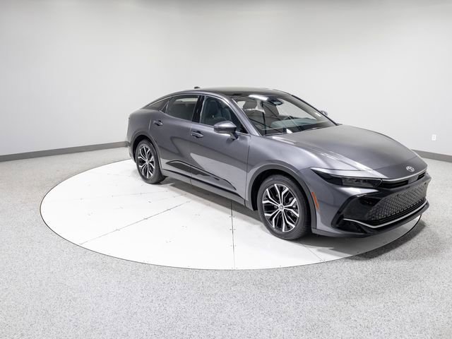 Used 2023 Toyota Crown Limited AWD/4WD image 30