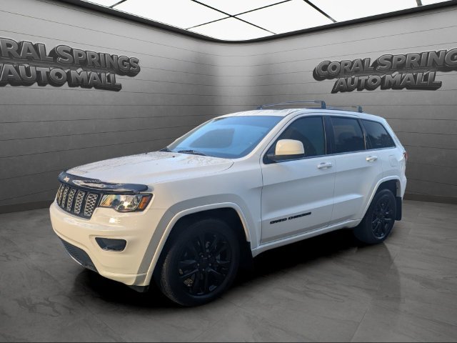 Used 2021 Jeep Grand Cherokee Laredo X RWD image 3