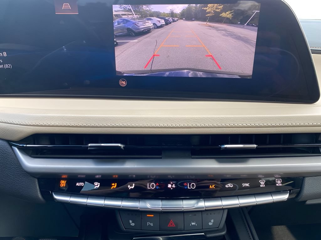 Certified 2024 Cadillac XT4 Luxury w/ Cold Weather Package AWD/4WD image 21