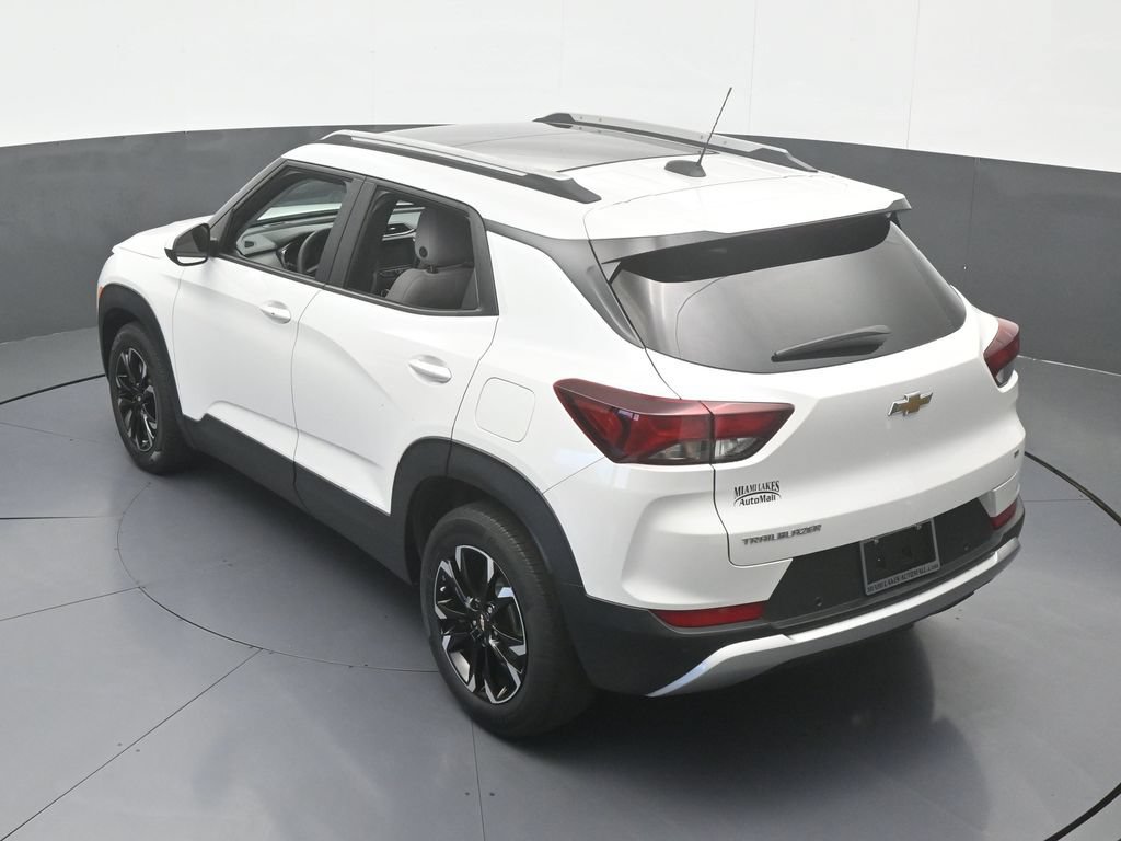 Used 2021 Chevrolet TrailBlazer LT w/ Sun and Liftgate Package FWD image 49