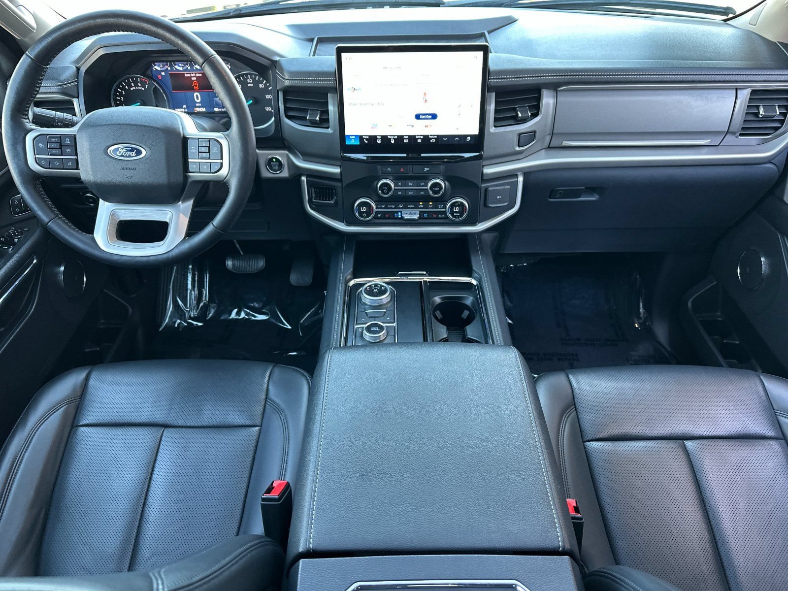Used 2023 Ford Expedition XLT AWD/4WD image 12