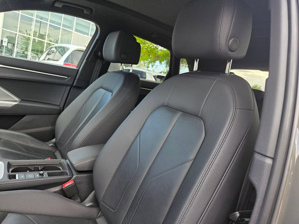 Used 2023 Audi Q3 2.0T Premium AWD/4WD image 11