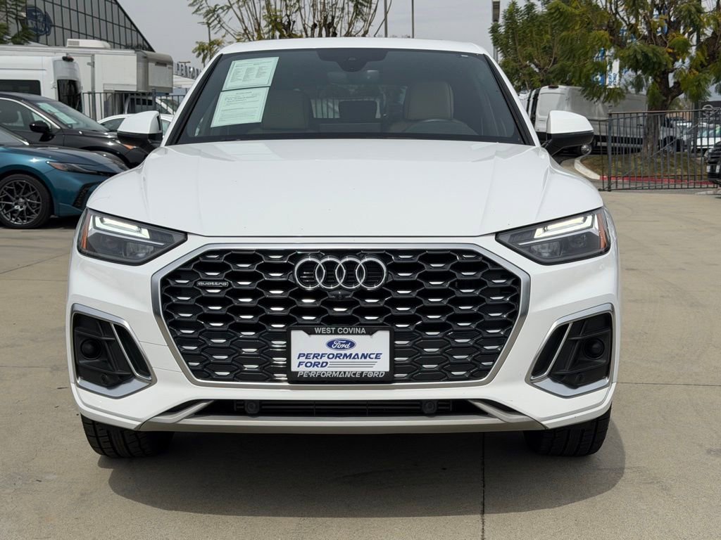 Used 2024 Audi Q5 2.0T Premium Plus w/ Premium Plus Package image 3