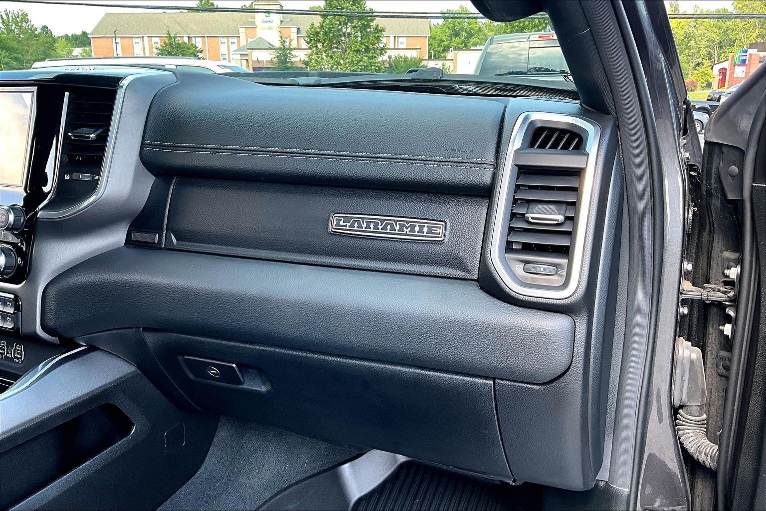 Used 2021 RAM 1500 Laramie w/ Sport Appearance Package AWD/4WD image 13