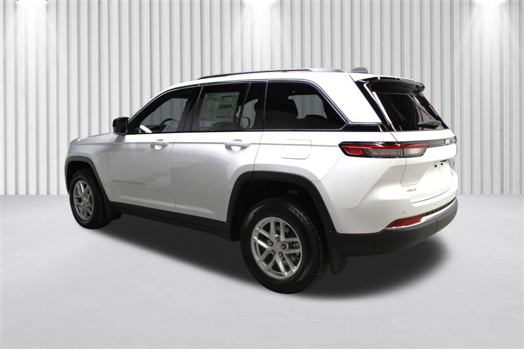 New 2025 Jeep Grand Cherokee Laredo X w/ Luxury Tech Group I image 5
