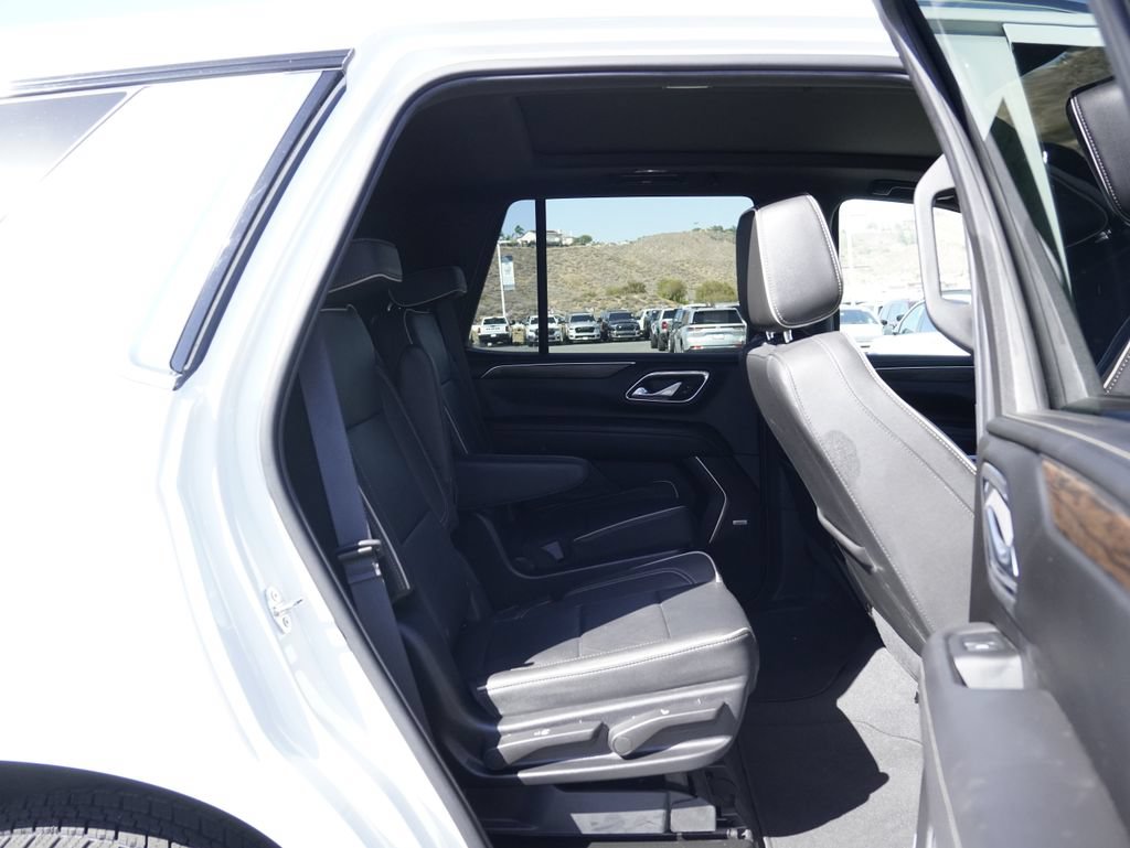 Used 2022 Chevrolet Tahoe Premier AWD/4WD image 29