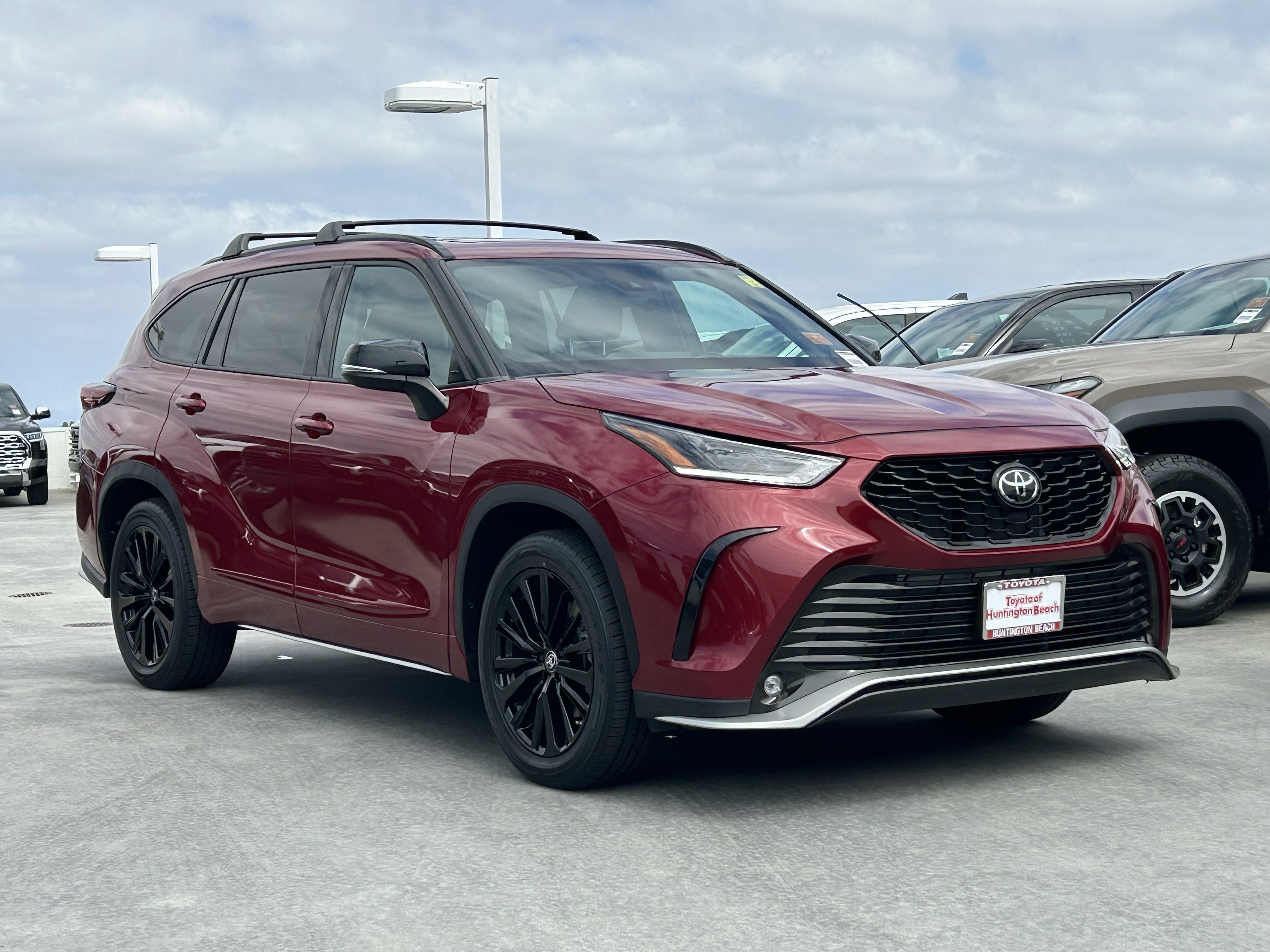 Used 2024 Toyota Highlander XSE AWD/4WD video 2