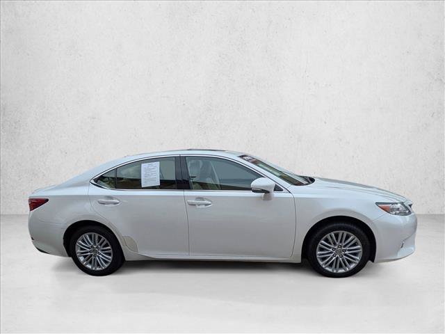 Used 2013 Lexus ES 350 w/ Luxury Pkg FWD image 4