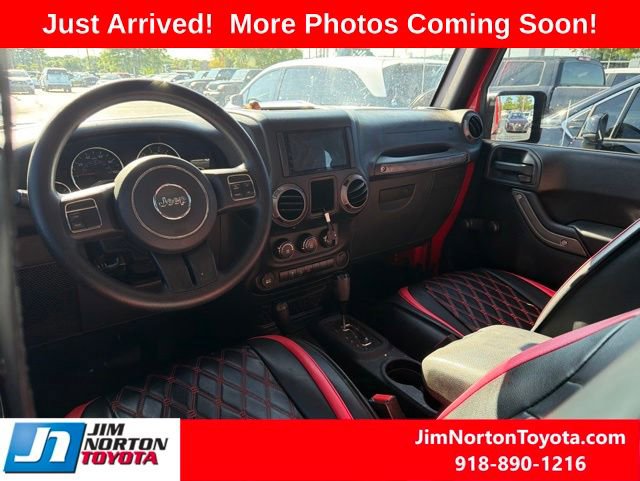 Used 2015 Jeep Wrangler Unlimited Sport AWD/4WD image 6
