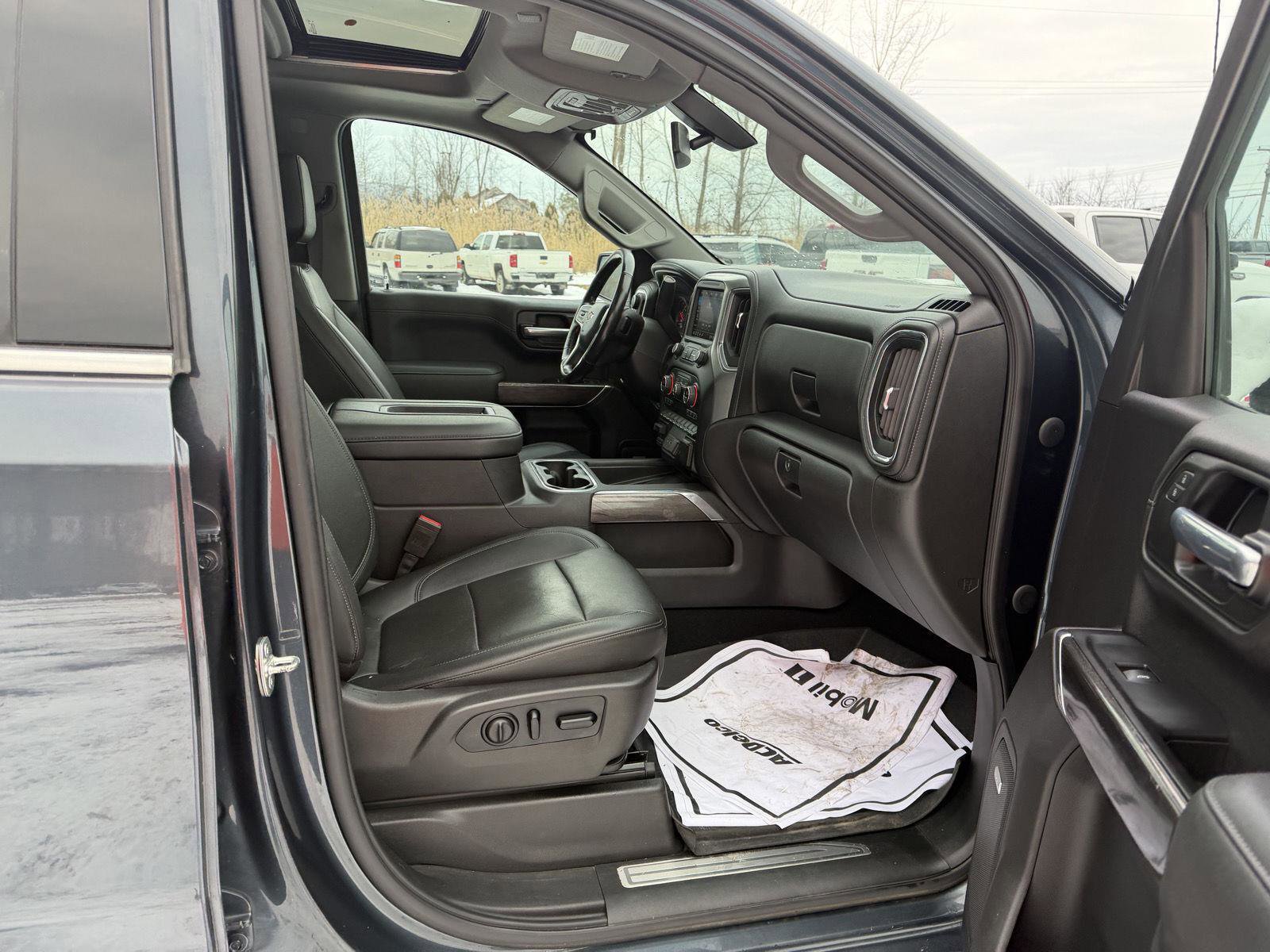 Used 2021 Chevrolet Silverado 1500 LTZ w/ LTZ Convenience Package II image 16