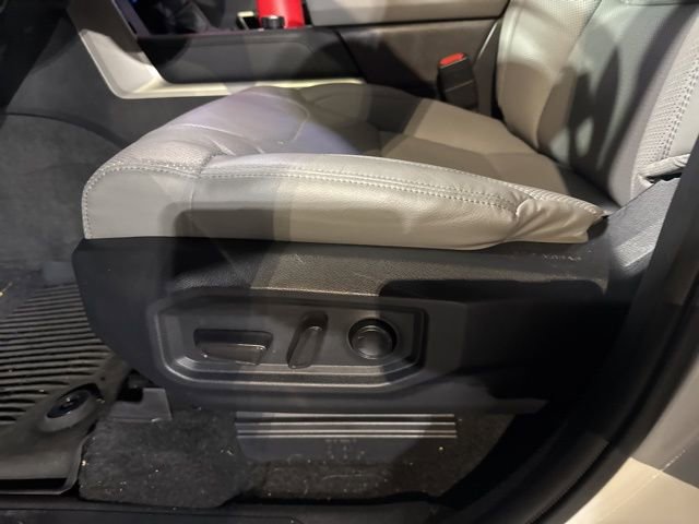 Used 2024 Toyota Tundra Limited image 37