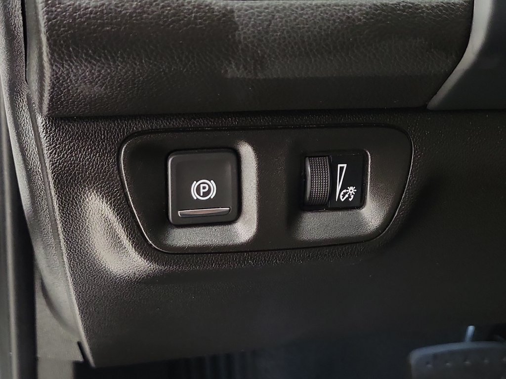 Used 2023 GMC Acadia SLT FWD image 9