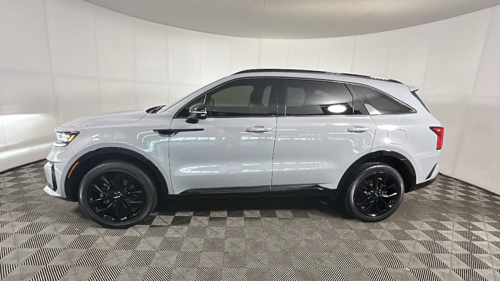 Used 2023 Kia Sorento SX AWD/4WD image 7