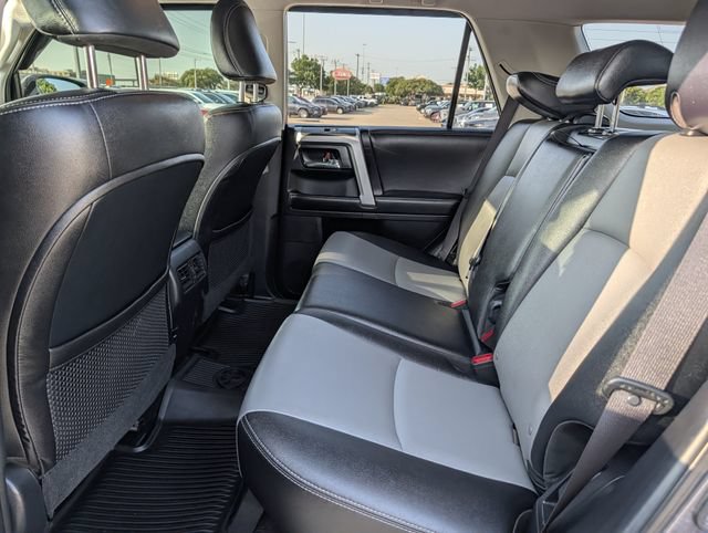 Used 2017 Toyota 4Runner SR5 Premium AWD/4WD image 25