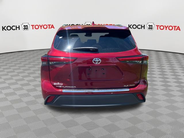Used 2020 Toyota Highlander XLE AWD/4WD image 7