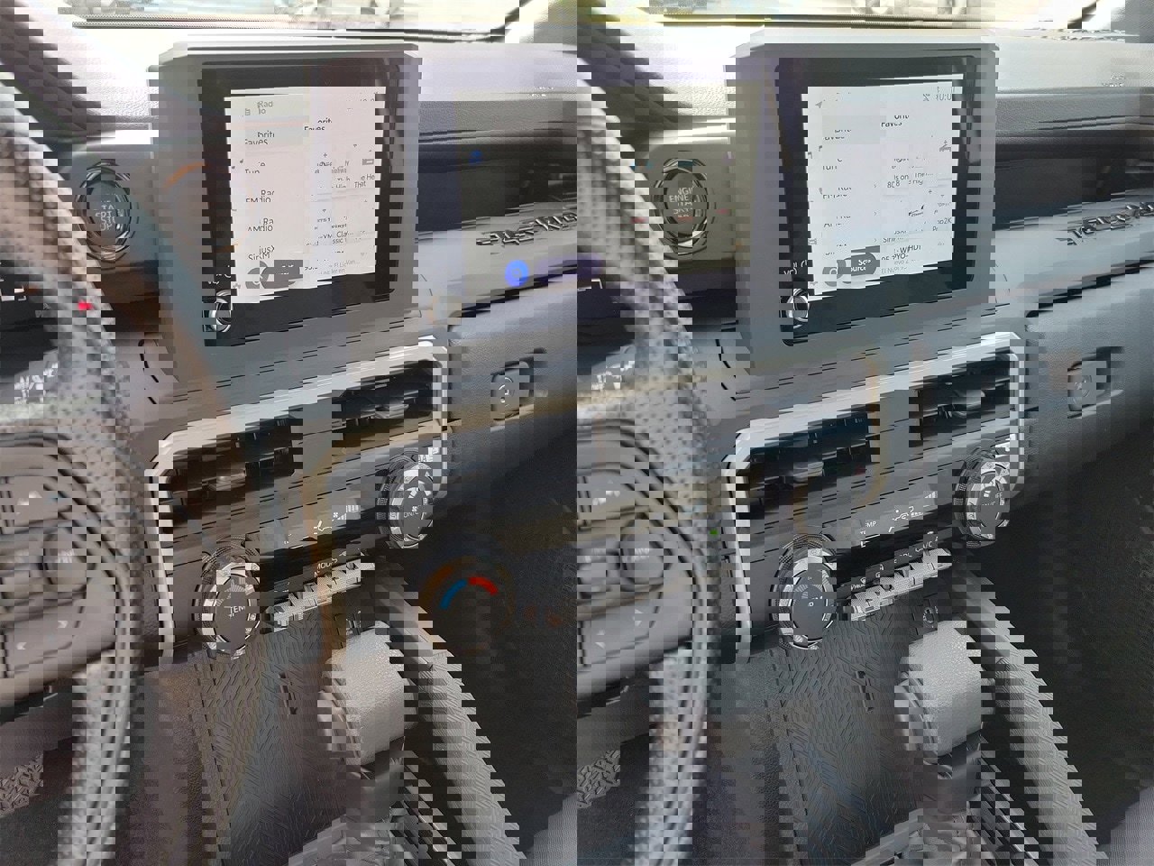 Used 2025 Toyota Tacoma SR image 22