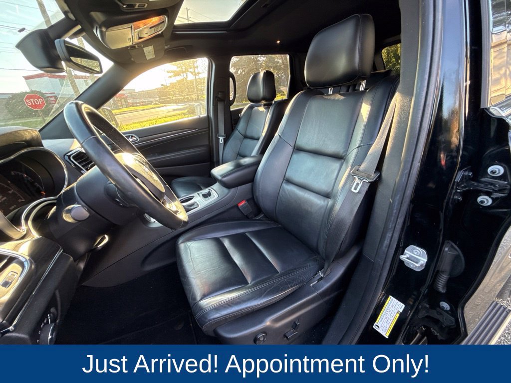Used 2019 Jeep Grand Cherokee Limited AWD/4WD image 9