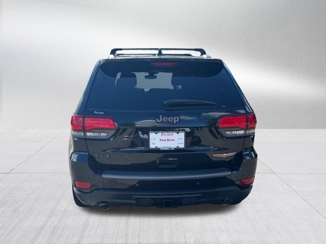Used 2017 Jeep Grand Cherokee Trailhawk AWD/4WD image 7