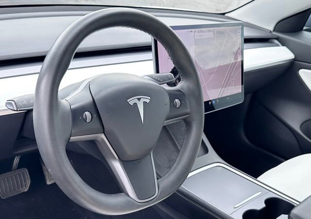 Used 2021 Tesla Model 3 Long Range AWD/4WD image 13