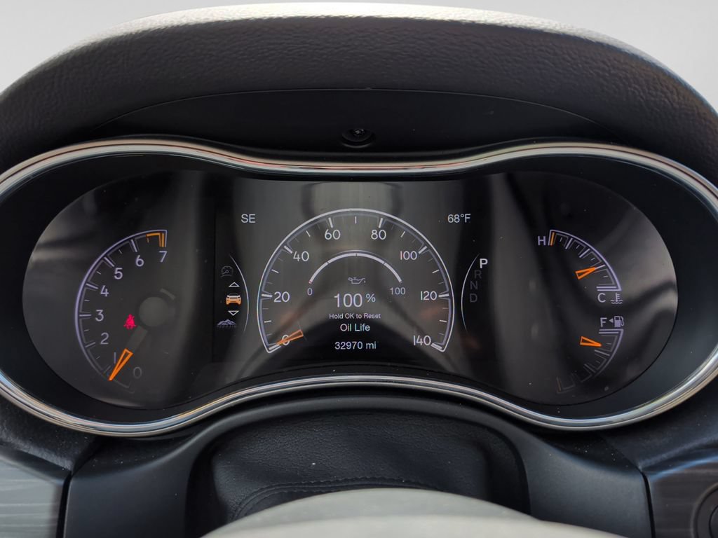 Used 2020 Jeep Grand Cherokee Limited AWD/4WD image 10