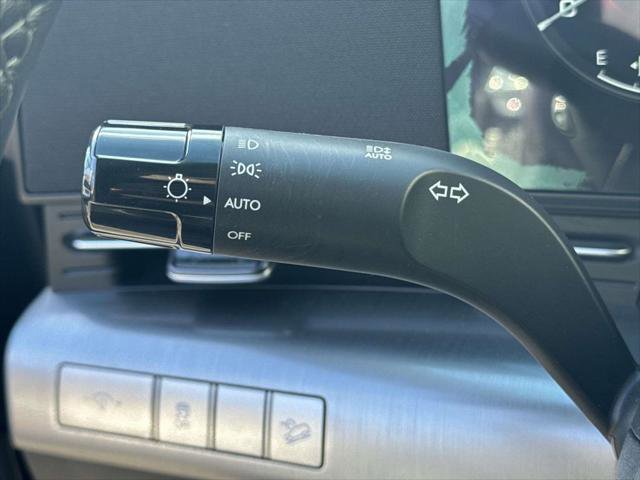 Used 2025 Hyundai Kona Limited image 24