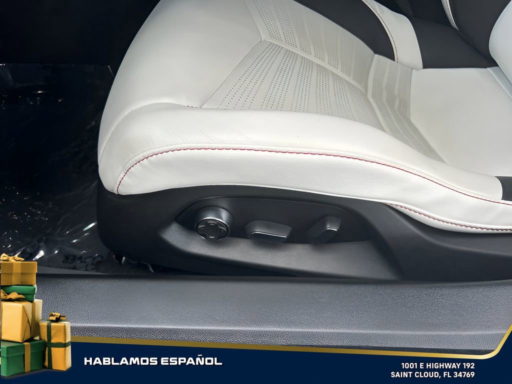 Used 2023 Chevrolet Corvette Z06 image 12