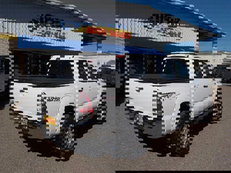 Used 2015 Toyota Tacoma 4x4 Double Cab w/ TRD Off-Road Package image 9