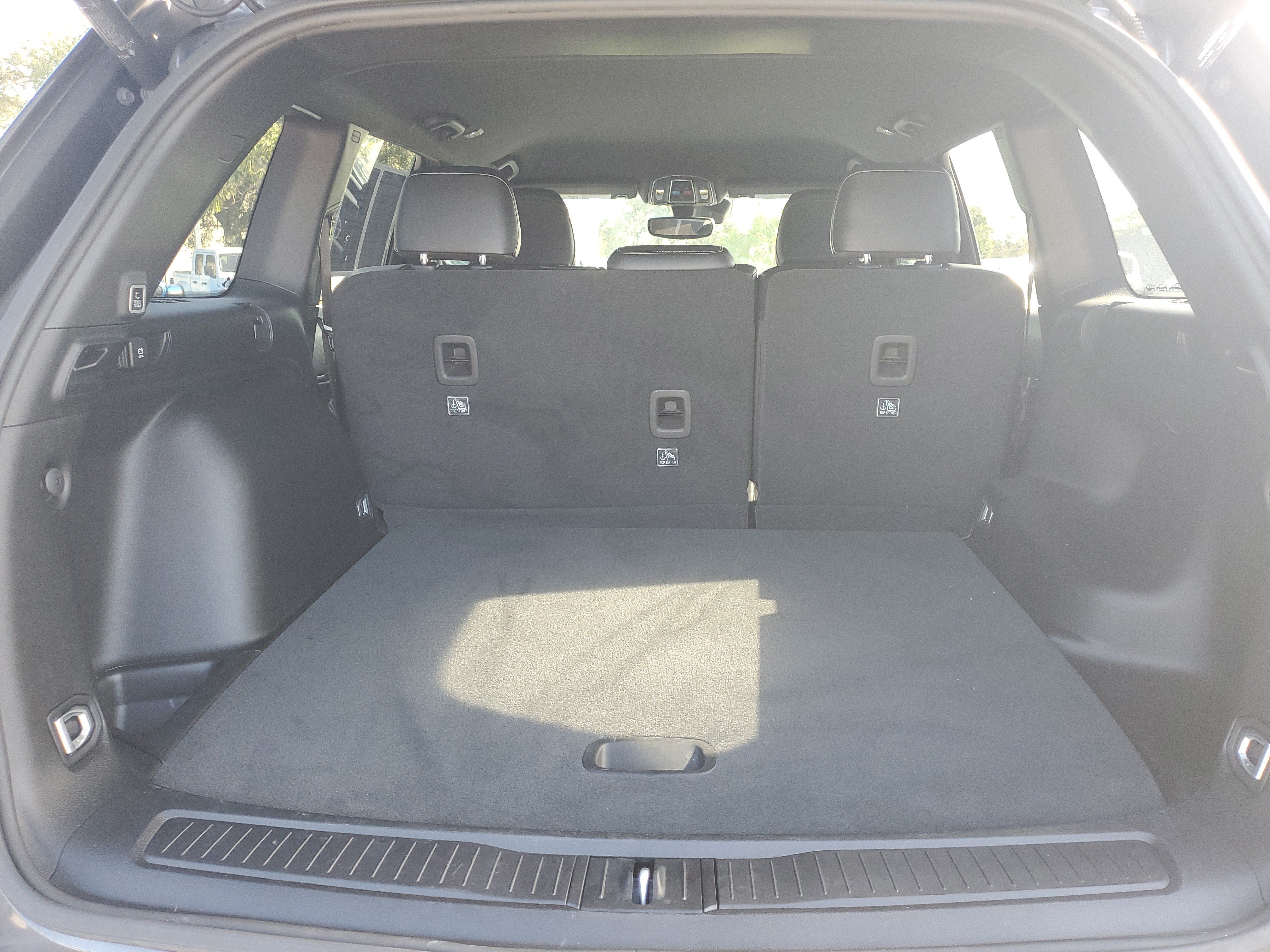 Used 2023 Jeep Grand Cherokee Altitude AWD/4WD image 8