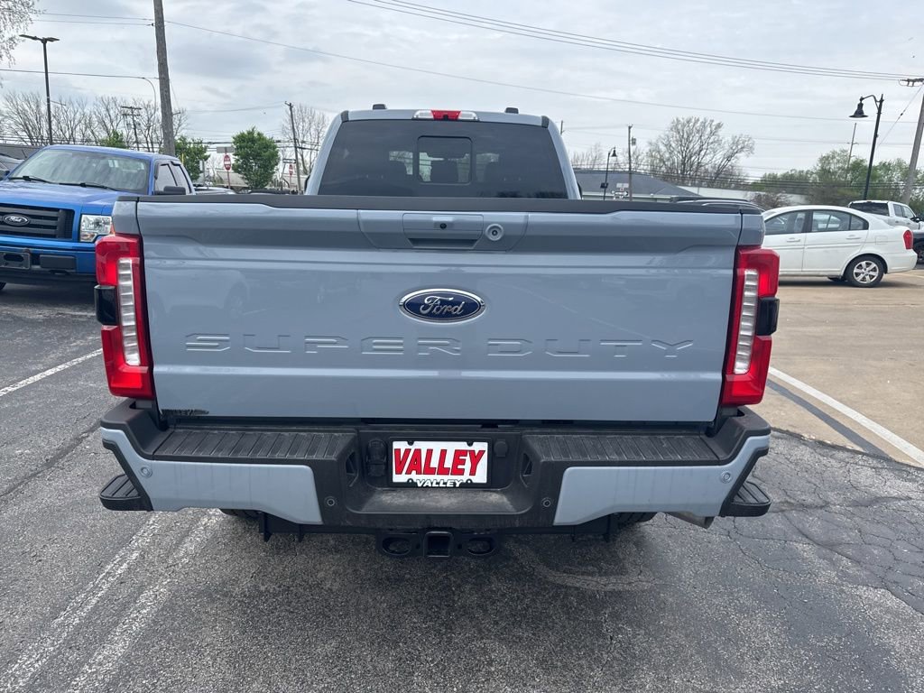 Used 2025 Ford F350 Lariat w/ Lariat Ultimate Package AWD/4WD image 4